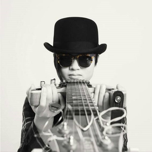 光溜溜的少女漫画!
